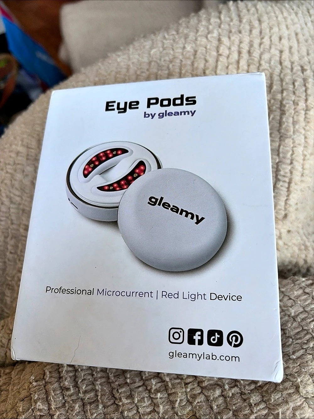 gleamy Eye Pods Red Light Microcurrent Eye Device new